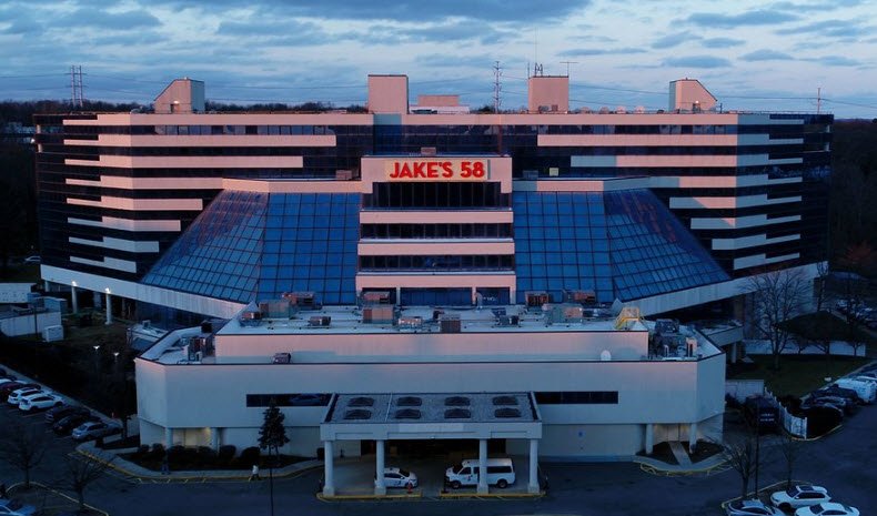 Jake's 58 Casino Hotel, New York, USA